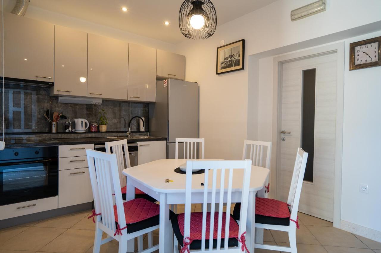 Apartman Dupin Dugi Rat Extérieur photo