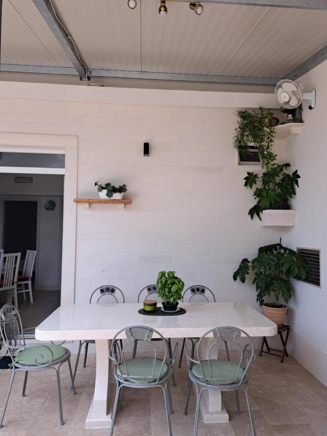 Apartman Dupin Dugi Rat Extérieur photo